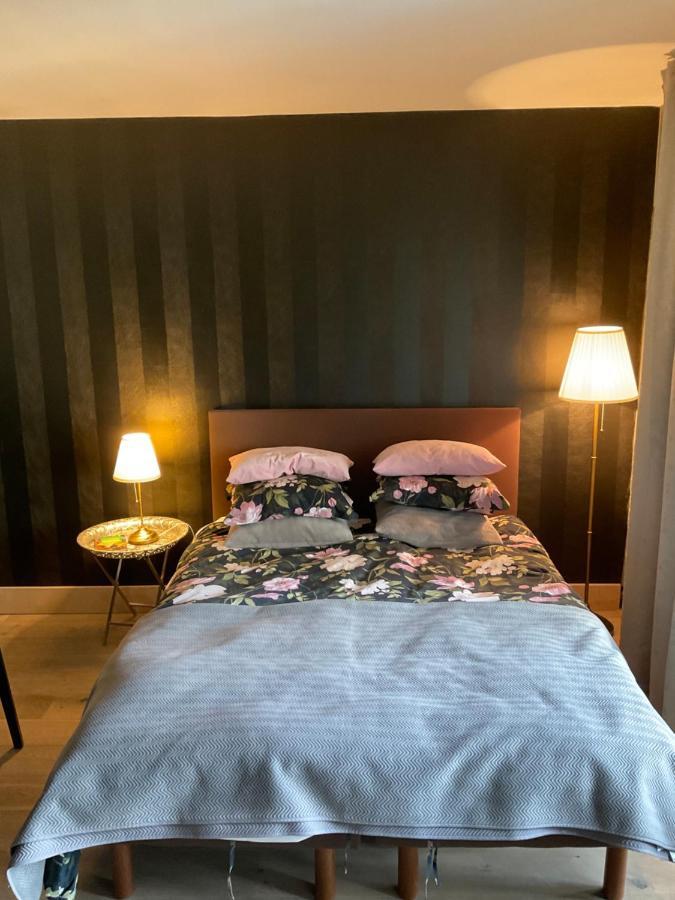 La Chambre Du Chateau De Bernalmont Liège Eksteriør bilde